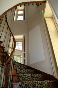 Escalier principal du château hôtel de La Rozelle